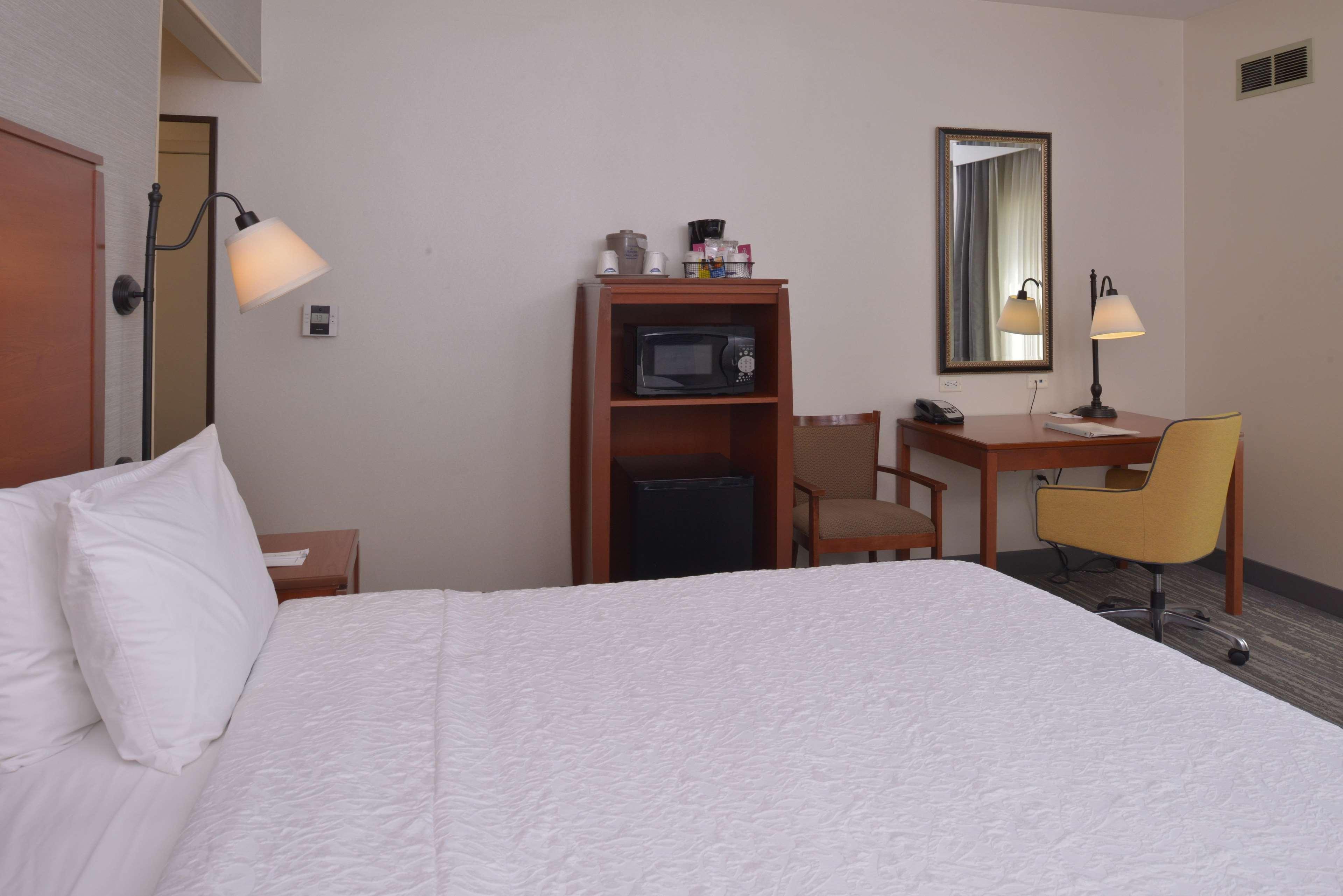 Hampton Inn And Suites Bakersfield North-Airport Extérieur photo