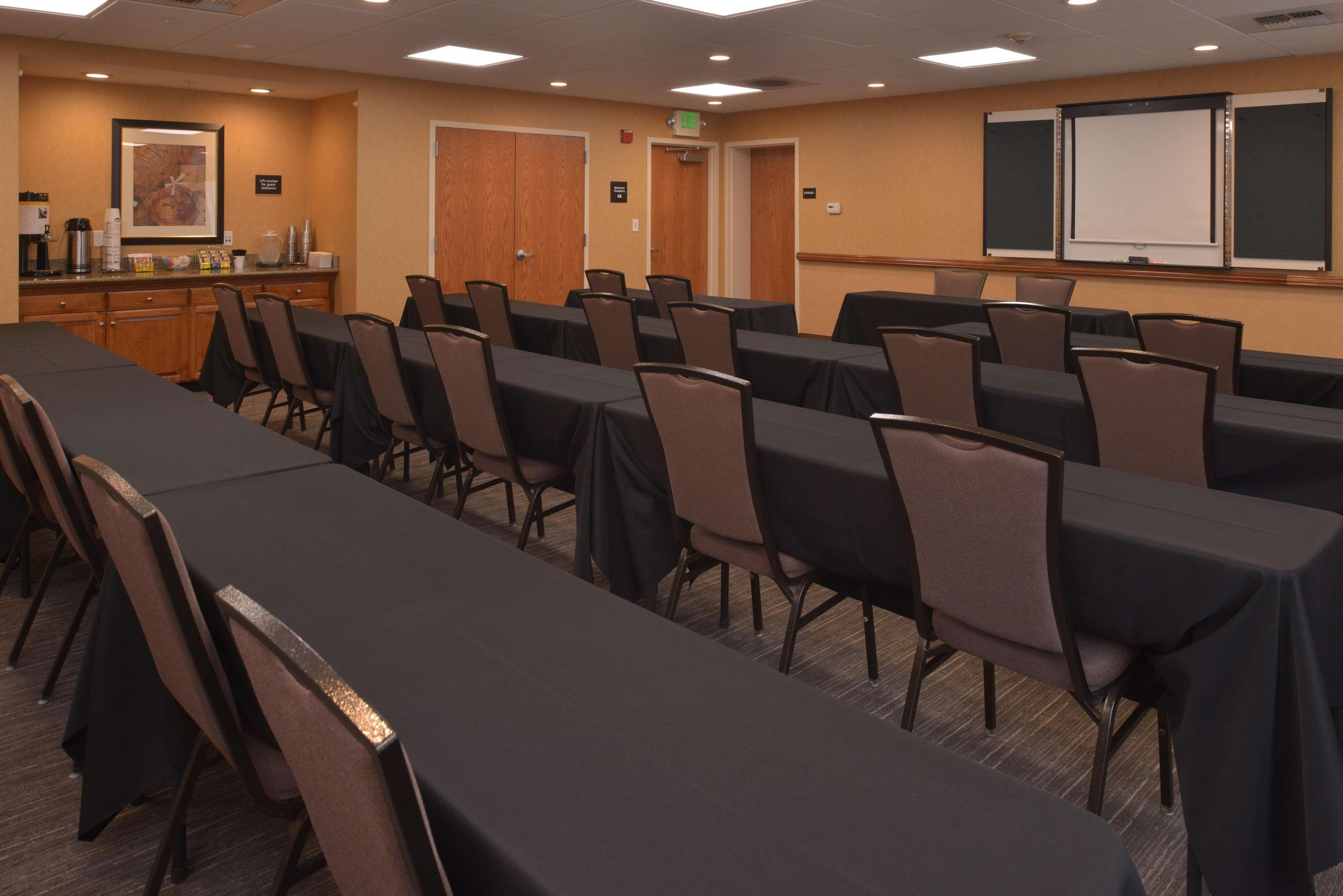 Hampton Inn And Suites Bakersfield North-Airport Extérieur photo