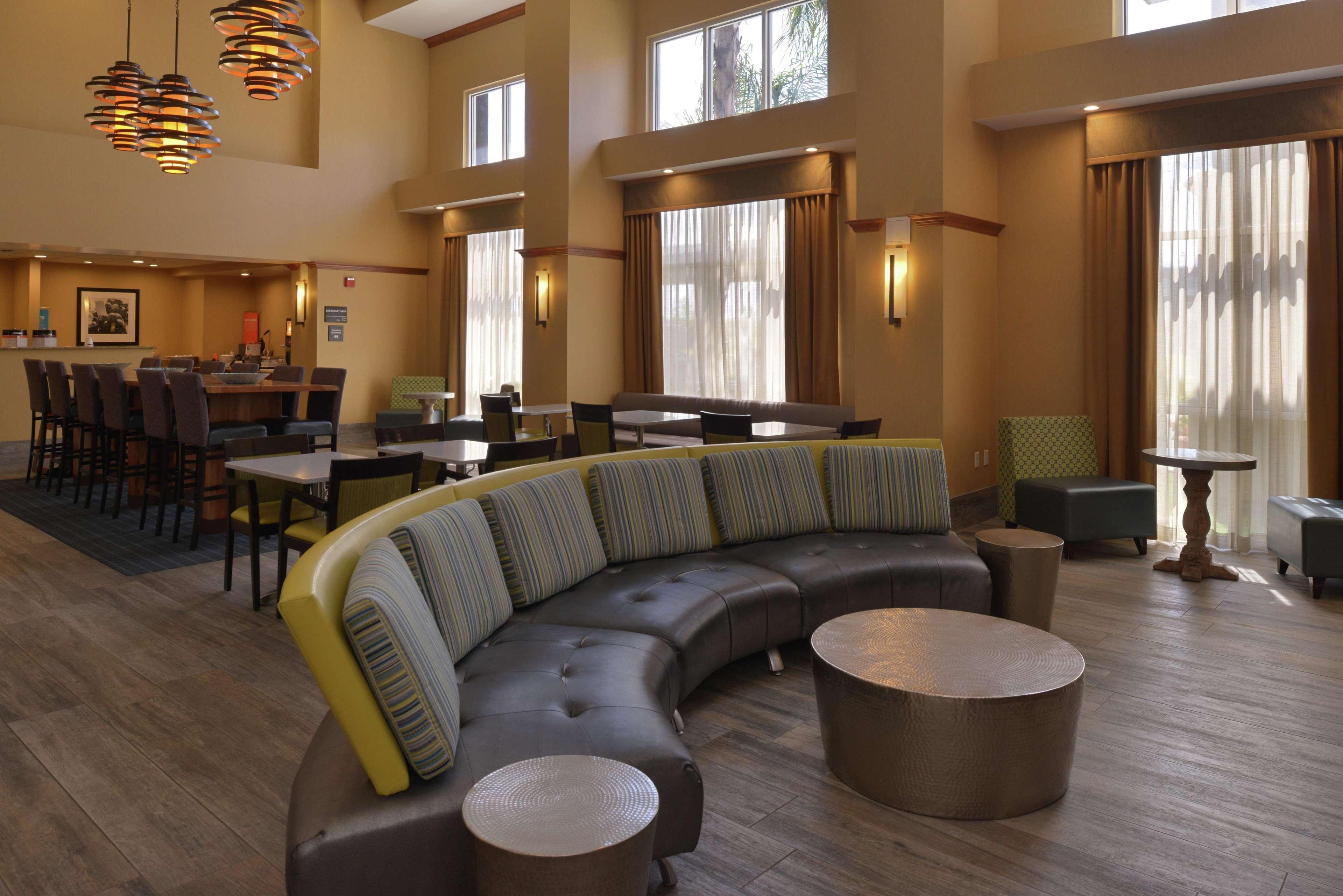 Hampton Inn And Suites Bakersfield North-Airport Extérieur photo