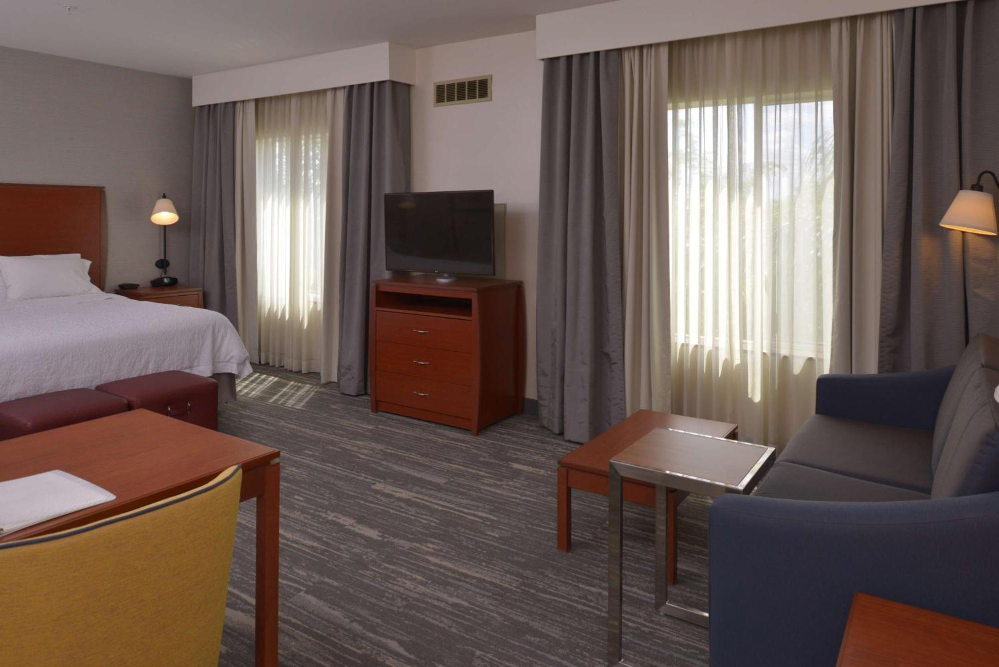 Hampton Inn And Suites Bakersfield North-Airport Extérieur photo